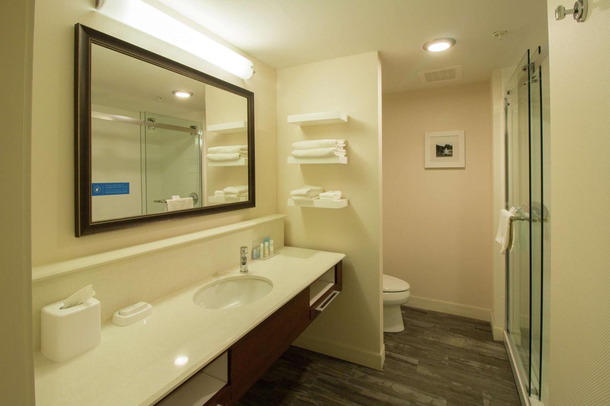 Hampton Inn & Suites Cazenovia, Ny Экстерьер фото