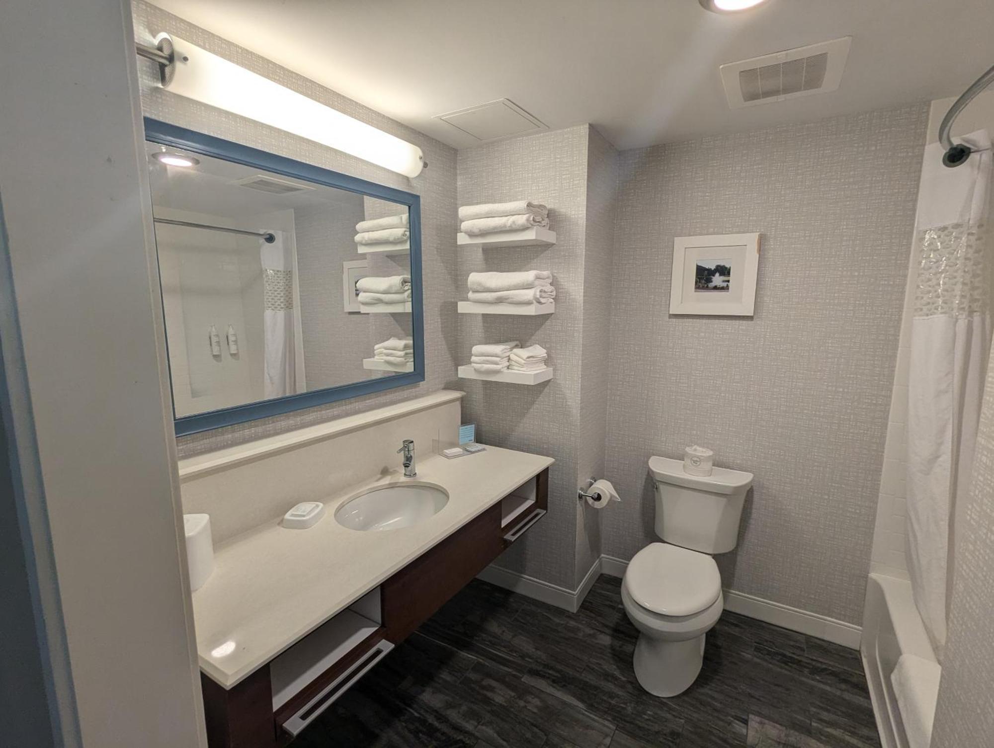 Hampton Inn & Suites Cazenovia, Ny Экстерьер фото