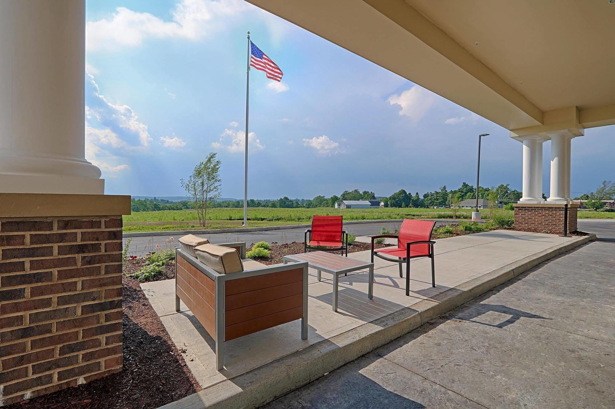 Hampton Inn & Suites Cazenovia, Ny Экстерьер фото