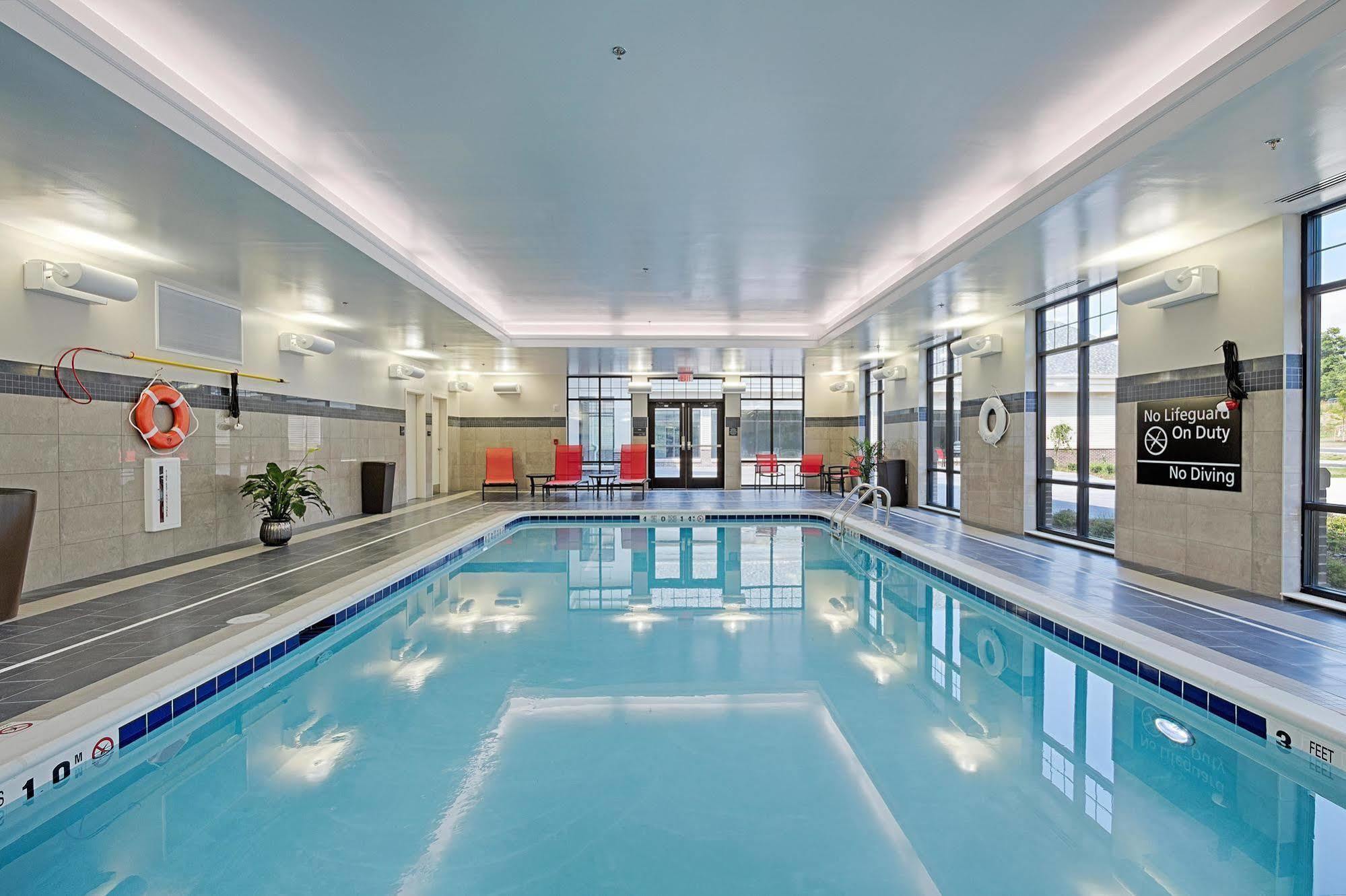 Hampton Inn & Suites Cazenovia, Ny Экстерьер фото